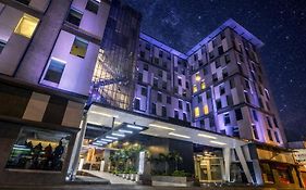 Urban Green Hotel & Suites